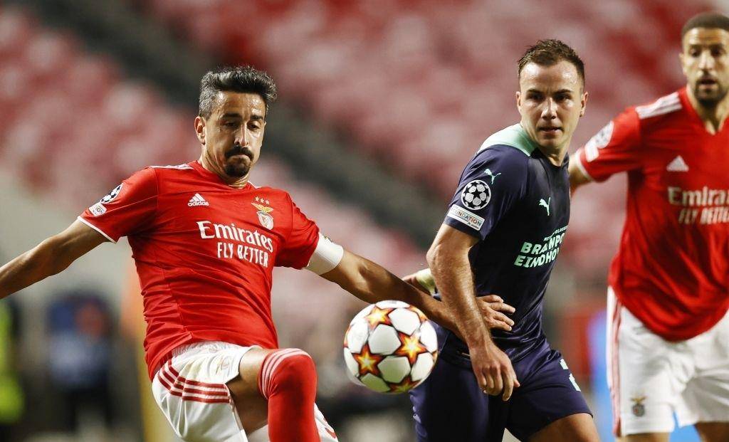 矿工后卫在 矿工后卫在